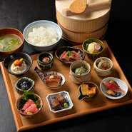 初夏の12種の彩り御膳