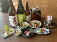 10月限定！
飲み放題には季節の日本酒を含む季コースだけの特別メニューをご用意。