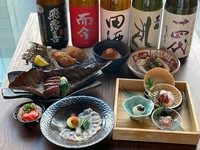 季節の旬の食材をメインに厳選鮮魚のお造りや季節食材を炉端焼きでお楽しみください。