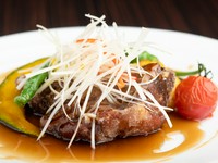 ヒトサラ限定！コース料理＋飲み放題のオトクプラン♪

通常８４７０円→８０００円