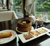 友人同士の食事や会食にもピッタリなコースです。お一人様ずつの提供で安心してお召し上がり頂けます。