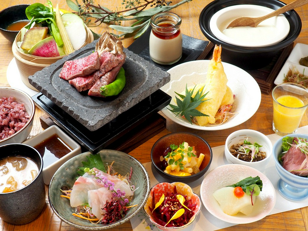 ＜当日予約OK＞当店自慢のお料理がお得に楽しめるコースです。食後にはミニスイーツをお楽しみください♪