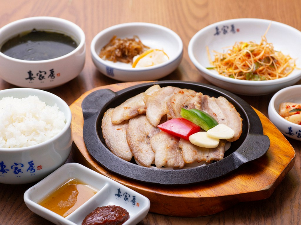 ジューシーで柔らかい『サムギョプサルセット』