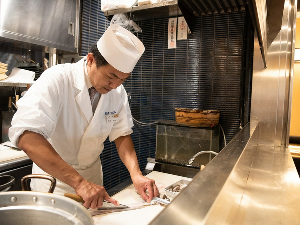 職人の巧みな技が冴えわたる、揚げたての天ぷら