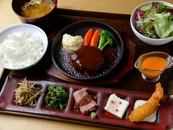 洋食 あじと なんば 洋食 のグルメ情報 ヒトサラ 洋食 あじと なんば 洋食 のグルメ情報 ヒトサラ