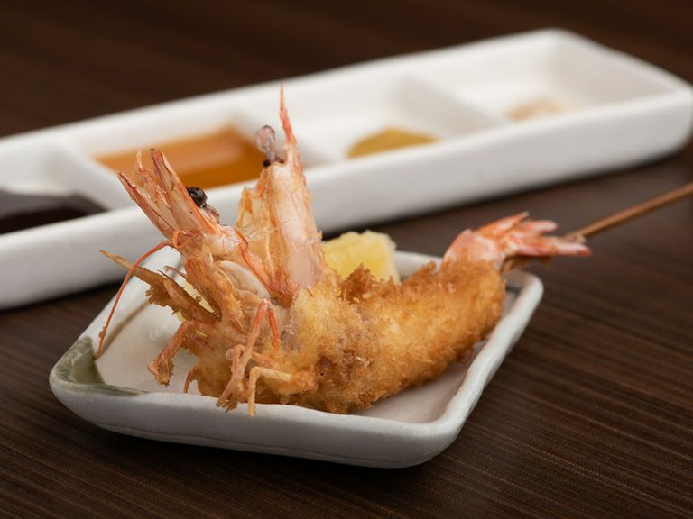 活きたまま揚げる、力強い食感と旨味を味わう『活車海老』