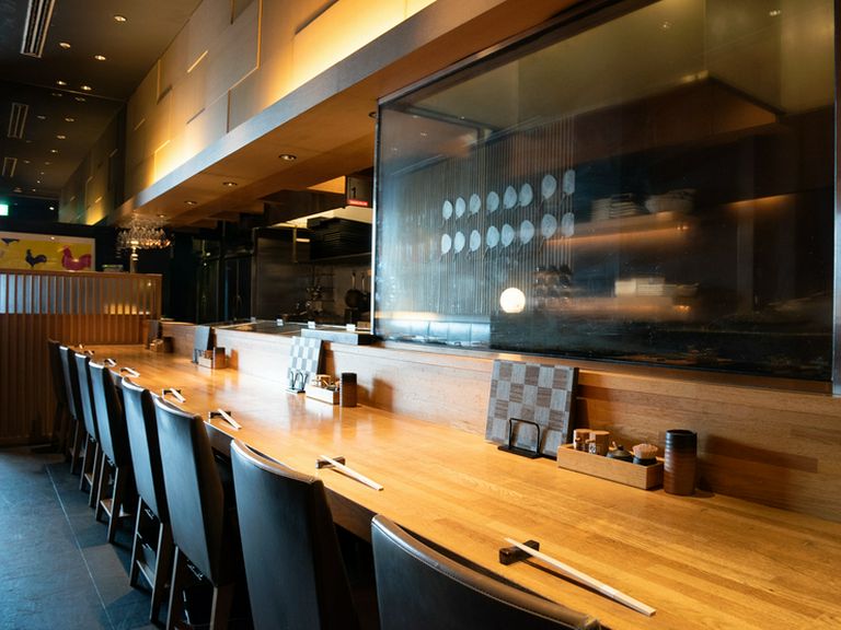 買物デートの帰りに、ほっと一息つける和みのカウンター席