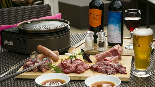 温かい日差しを浴びながら、BBQランチはいかがでしょうか♪