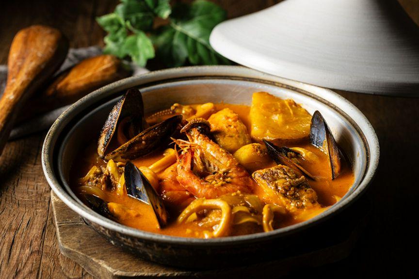 フレンチの豪華セット！タパス6品、ブイヤベース、国産牛のステーキ、チーズ盛り合わせ、シャーベット5品