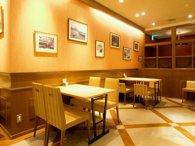 ランチタイムからディナーまで、幅広い利用シーンに対応