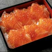 大人なランチ女子会にもぴったりなお店。彩り豊かな海の幸が敷き詰められたお重は、見た目も華やか。見た目でも味でも楽しませてくれる料理の数々が、友人との優雅な一時に花を添えてくれます。