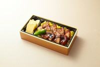 海鮮専門店だからこそ実現できた、厳選素材を使った逸品弁当です。