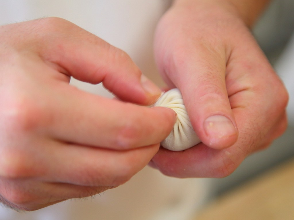 一つ一つ丁寧に包む『小籠包』