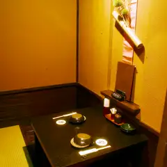 2名からでも利用できる掘りごたつで、まったりデート