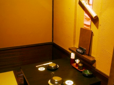 2名からでも利用できる掘りごたつで、まったりデート