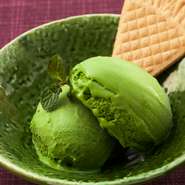 濃厚宇治抹茶アイス