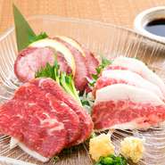 飲み放題付きコースや、個室のご用意御座いますので、
記念日利用にもおすすめです。
本格九州料理をお楽しみください。