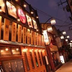 最寄り駅からすぐ。明るく、元気になれる九州居酒屋