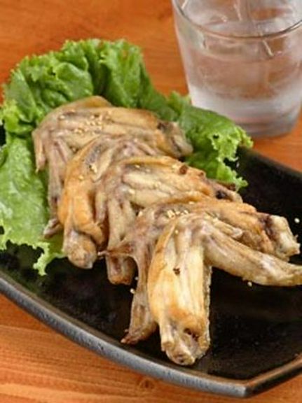 名古屋のご当地グルメ！　本場『手羽先の唐揚げ』をご賞味下さい