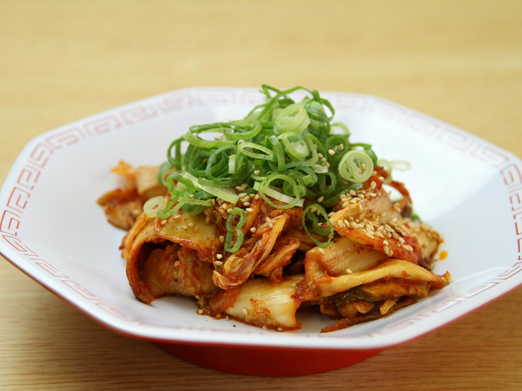 豚キムチ　380円（税抜）