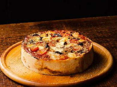 デートや気軽な飲み会にぴったり！
人気メニュー、溢れ出るチーズの『シカゴピザ』も楽しめるコースです！