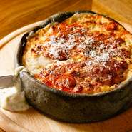 オープン～17時45分と20時15分以降に予約を変更頂くと2時間飲み放題コースを500円引きでご利用頂けます。
※仕入れ状況により、コース内容に変更の場合がございます。
※人数が揃っていない場合でも、飲み放題の開始はご予約時間の開始と同じにさせて頂きます。
※混み合っている場合はお席を2時間制とさせて頂く場合がございます（2.5時間、3時間コースを除く）。
※クーポン等のご利用はご予約時にお申し付けください。