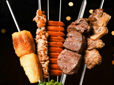 シュラスコにワインやクラフトビールもお召し上がりいただけます