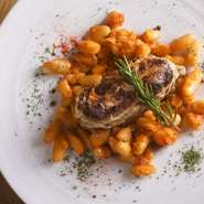 あらゆるシーンに対応したコースは充実のラインアップに。
女子会利用にも最適です。
是非ご利用下さい。