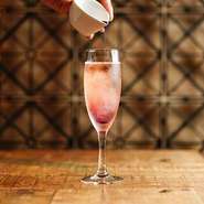 ［記念日特典］誕生日、記念日に！無料メッセージ入りデザートプレートをプレゼント！
※特典はご予約の際にお申し付け下さい。当日は対応しておりませんので、予めご了承ください。
※コースは当日19時までの予約、2名様以上で承ります。
※入荷状況により提供内容が一部変更になる場合もございます。