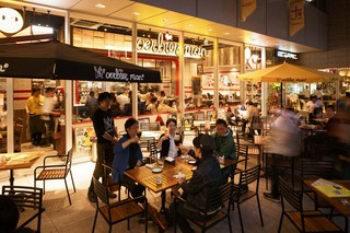 【テラス席40席】