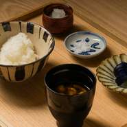 日本人に馴染み深い“米”をテーマにしたお店【恵比寿　米ル】。普段お世話になっている方にひと味違った贈り物をしてみませんか。海外のゲストに日本の食文化を紹介するときにもオススメです。