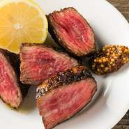 RODEO名物を集結させたおまかせコースを更にグレードアップ。
お肉の食べ比べが出来る大満足の特別プラン！