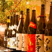 当店では全国から厳選した日本酒・焼酎時には期間限定のサワーなど豊富な種類のアルコールをご用意しております。「森伊蔵」や「魔王」など銘酒好きにはたまらない、銘柄も多数お取り扱いございます。