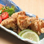 福岡名物の水炊きの出しに漬け込み唐揚げにしました。