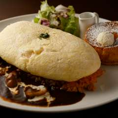 スフレオムライスプレート