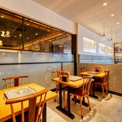 買い物がてらの気軽なランチやディナーに最適