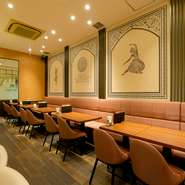 貸切パーティーやさまざまな集まりに利用できるフロア