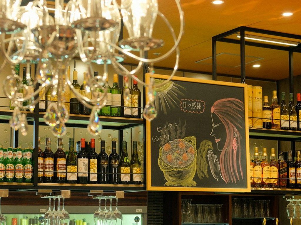 スタイリッシュで気品漂う、ワンランク上のインド料理店