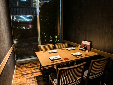 個室でゆったりと