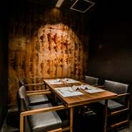 シックで落ち着いた接待向き完全個室

