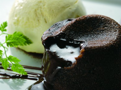 お誕生日をお祝い。バースデープレート当日可