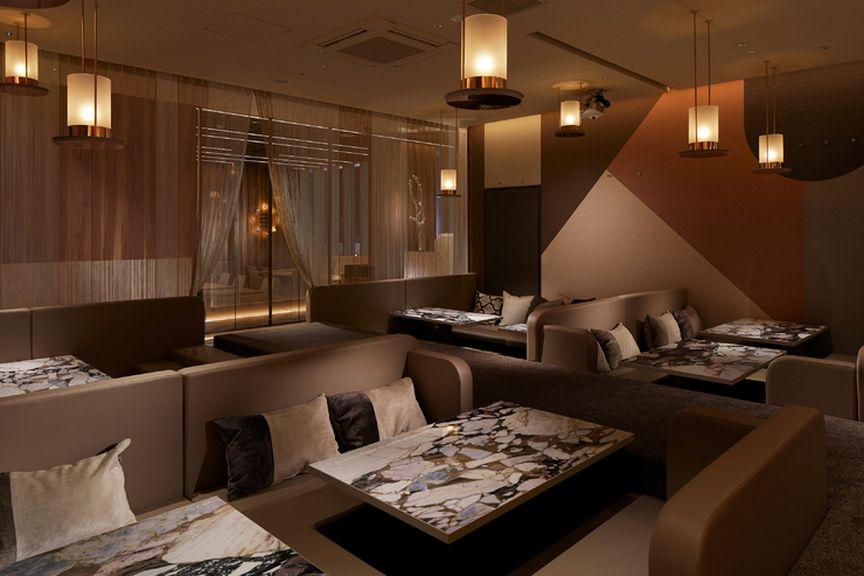 一流デザイナーが仕上げたラグジュアリー空間