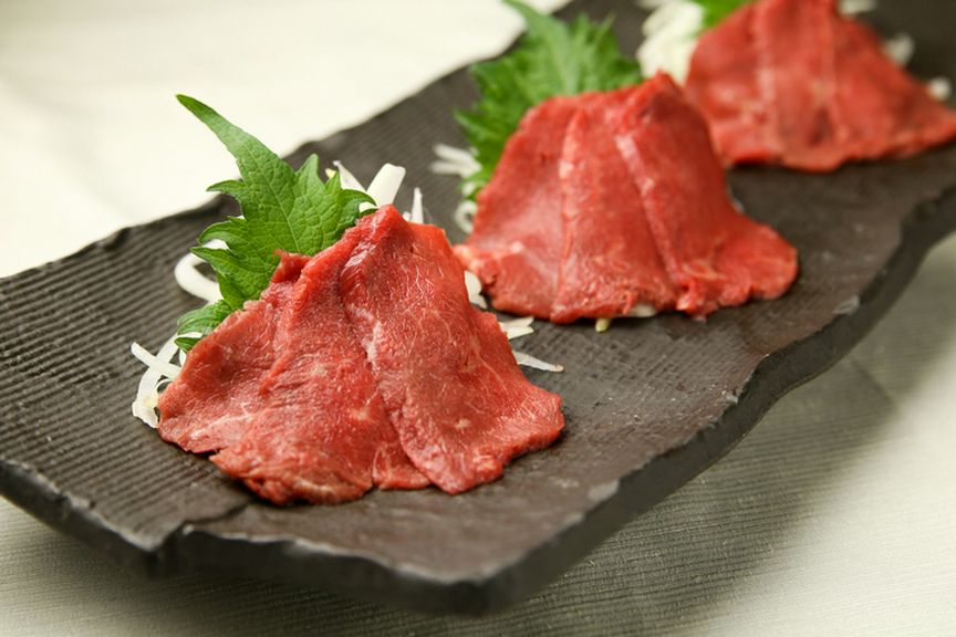 はかた地どりをふんだんに楽しめる贅沢コースです!
各種肉魚全てにおいて、品質を重視した豪華絢爛コース