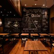 大きな牛のマークが目印！大手町駅駅直結・徒歩１分！雨の日も濡れずに移動できます♪オーテモリ内にあるスタイリッシュでお洒落な肉バル！外観も黒がアクセントになってるお洒落な造りで、雰囲気もSNS映えも抜群◎