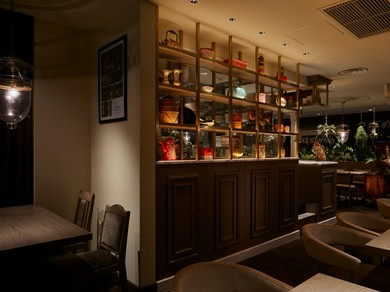 様々なタイプの個室で。接待のご利用にも