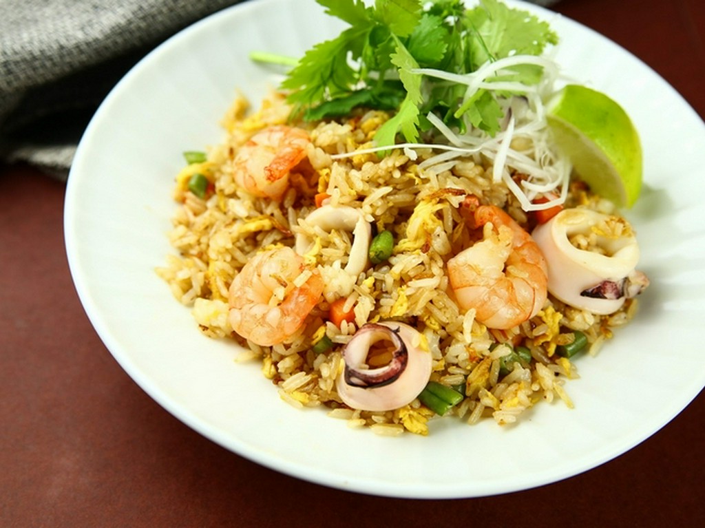  贅沢シーフードナシゴレン