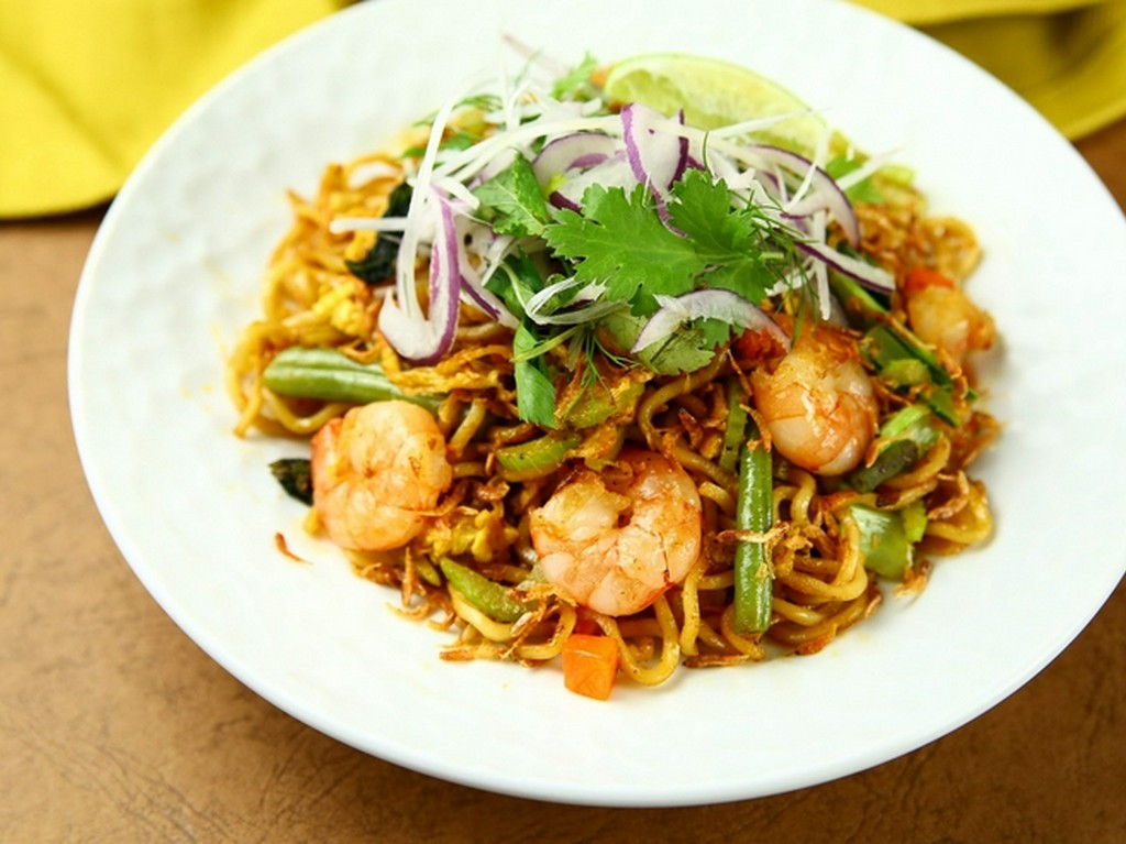 海老のトムヤムミーゴレン