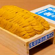 当店が誇る厳選された食材と、洗練された逸品をご堪能ください。
＋5000円で飲み放題をお付けできます。