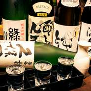 お料理に合う銘酒を全国より選りすぐって集めました。相性抜群の日本酒と合わせてお料理をお楽しみいただけます。

