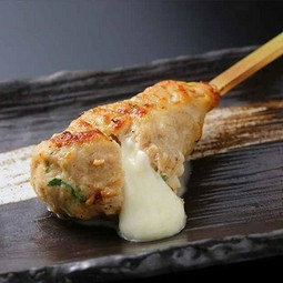 中札内［花畑牧場］モッツァレラチーズつくね(1本)